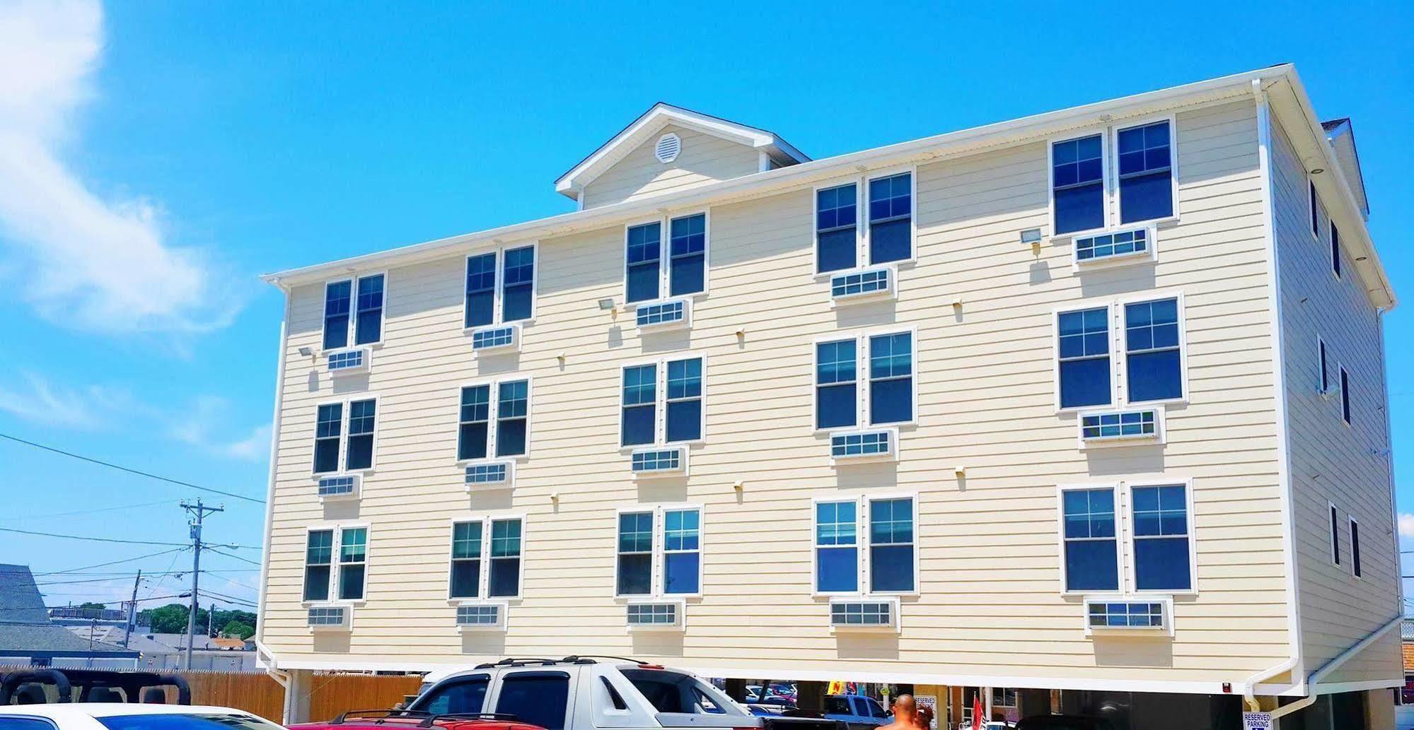 Misquamicut Beach Front Inn Westerly Eksteriør bilde