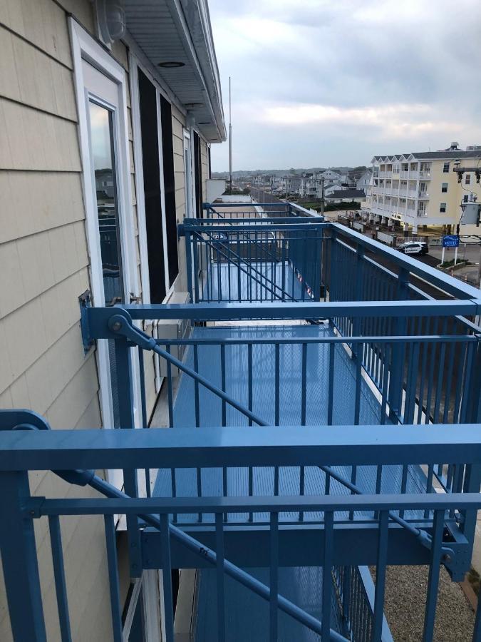 Misquamicut Beach Front Inn Westerly Eksteriør bilde
